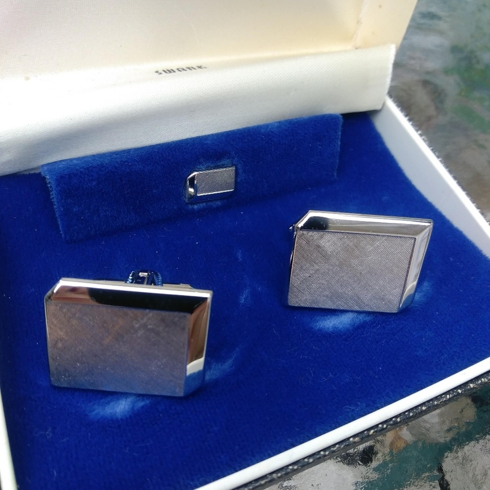 Tivoli Silver Cufflinks Set! VTG! GREAT GIFT!